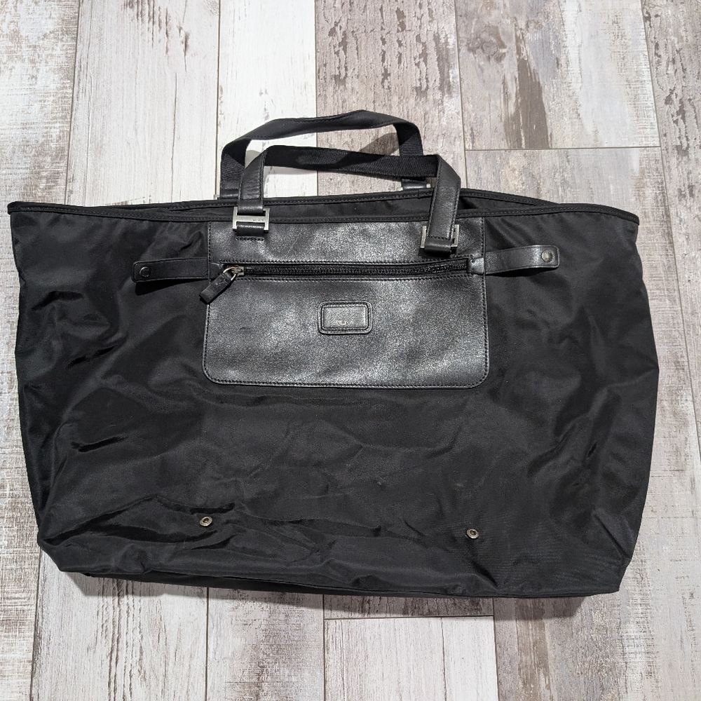 Tumi‎ Packable Tote Black